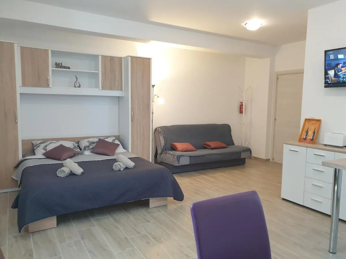 Apartments Valeria Divšići